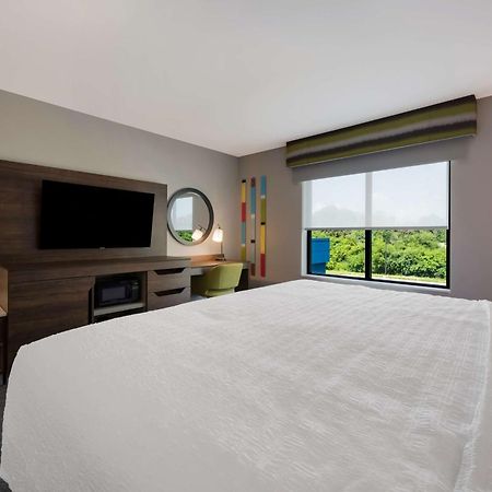 Hampton Inn By Hilton Detroit Southfield Bagian luar foto